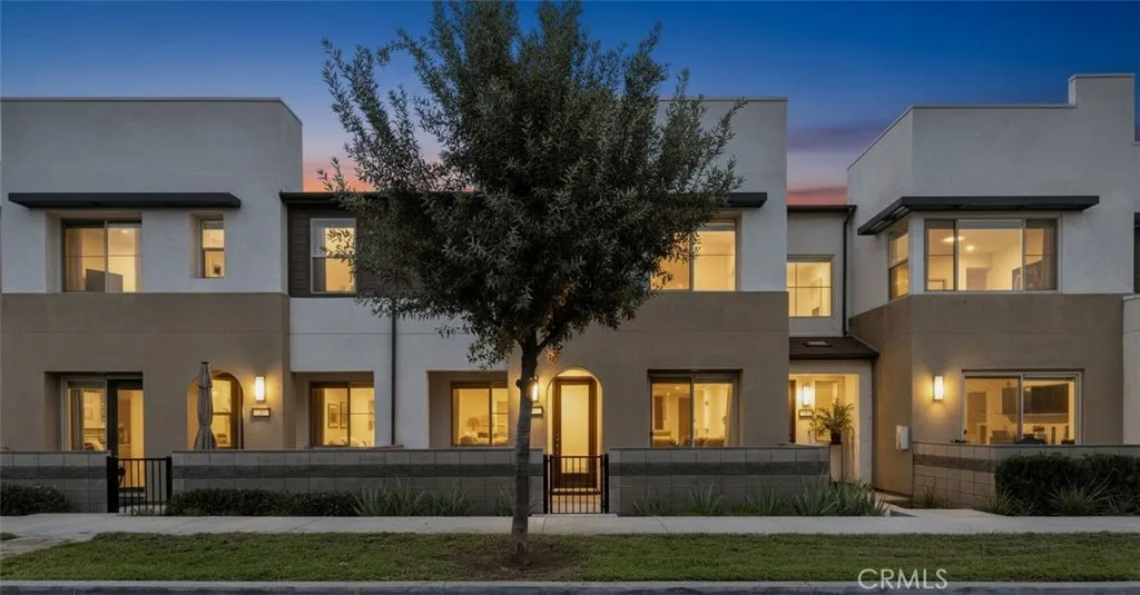 3570 E Pollock Street Unit 3 — photo
