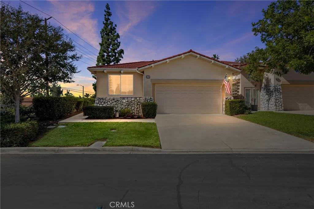 1574 Upland Hills Drive North — photo