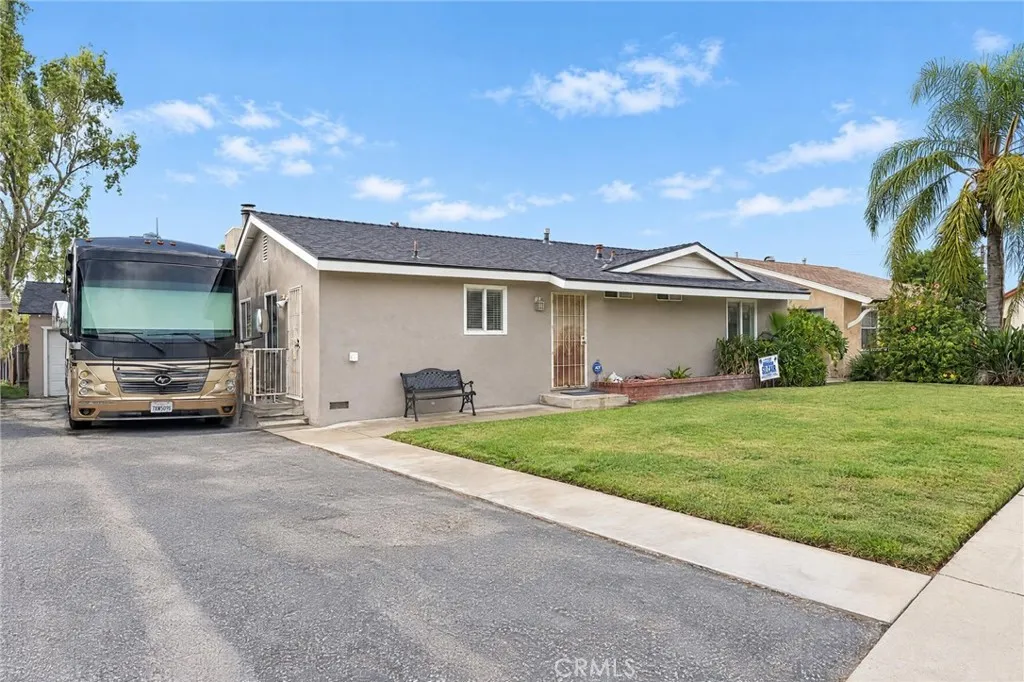 11960 Vivienda Court — photo
