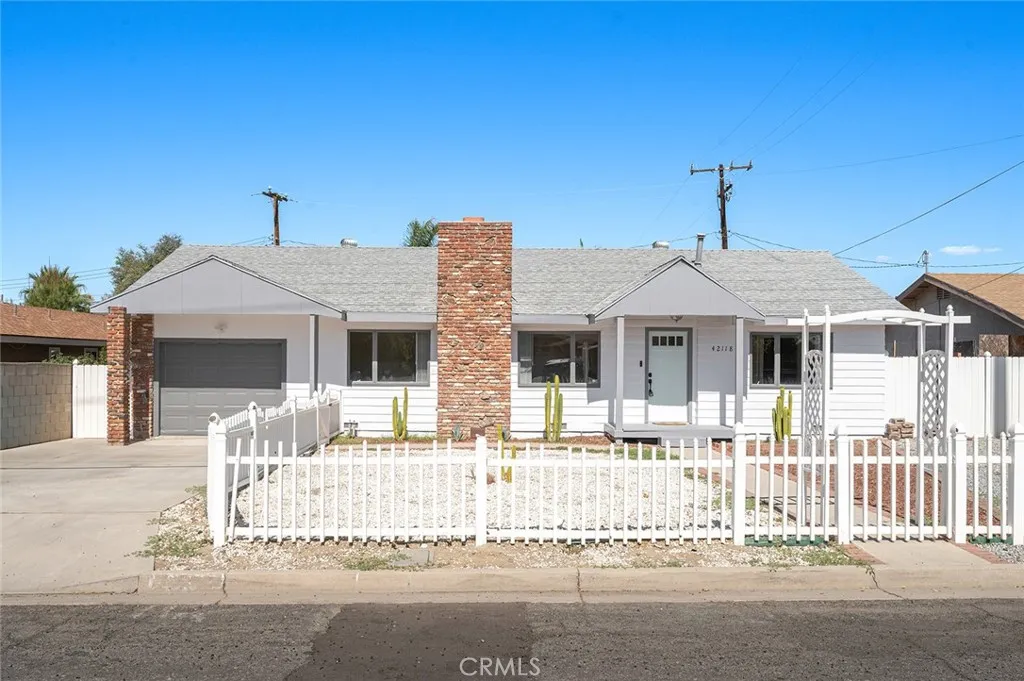 42118 Mayberry — photo