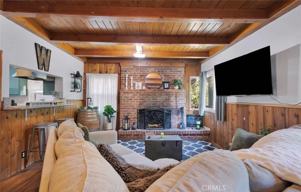 1056 Eagle, Wrightwood, CA 92397 — photo 3