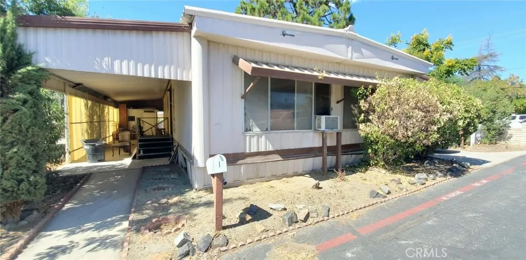 390 W Seventh Unit 1 — photo