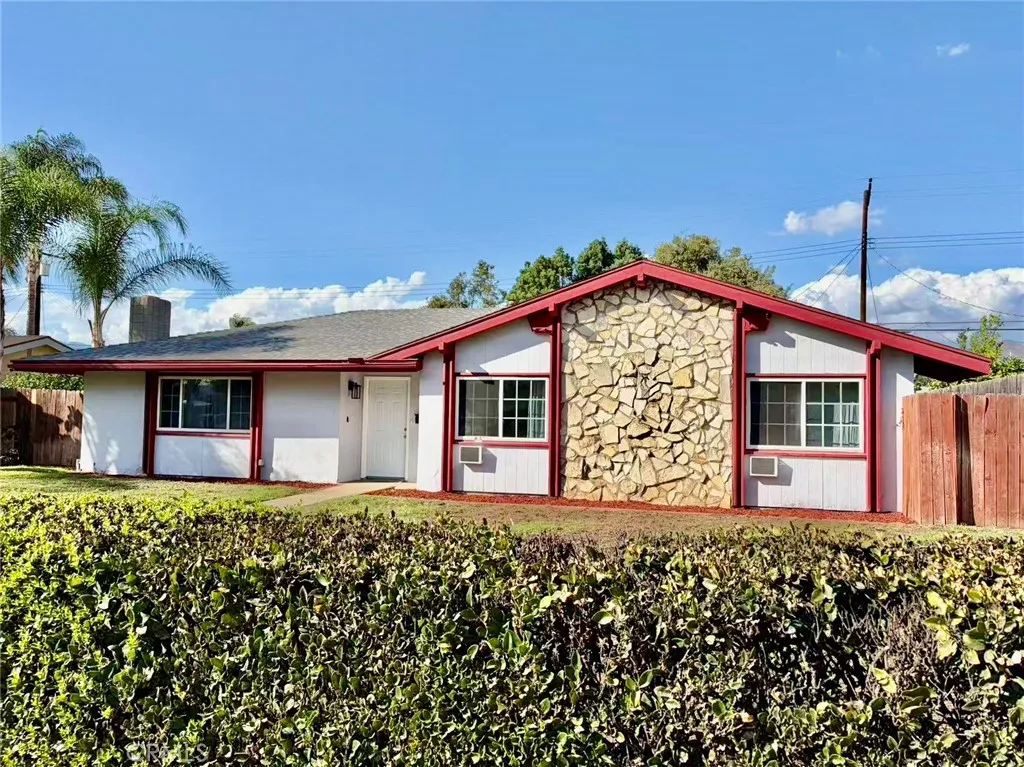 917 Cypress — photo