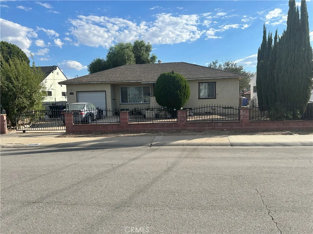 17137 Seville — photo