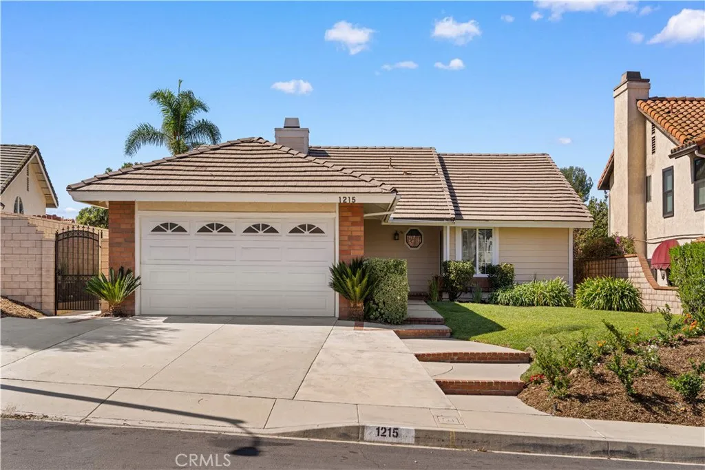 1215 Vassar Lane — photo