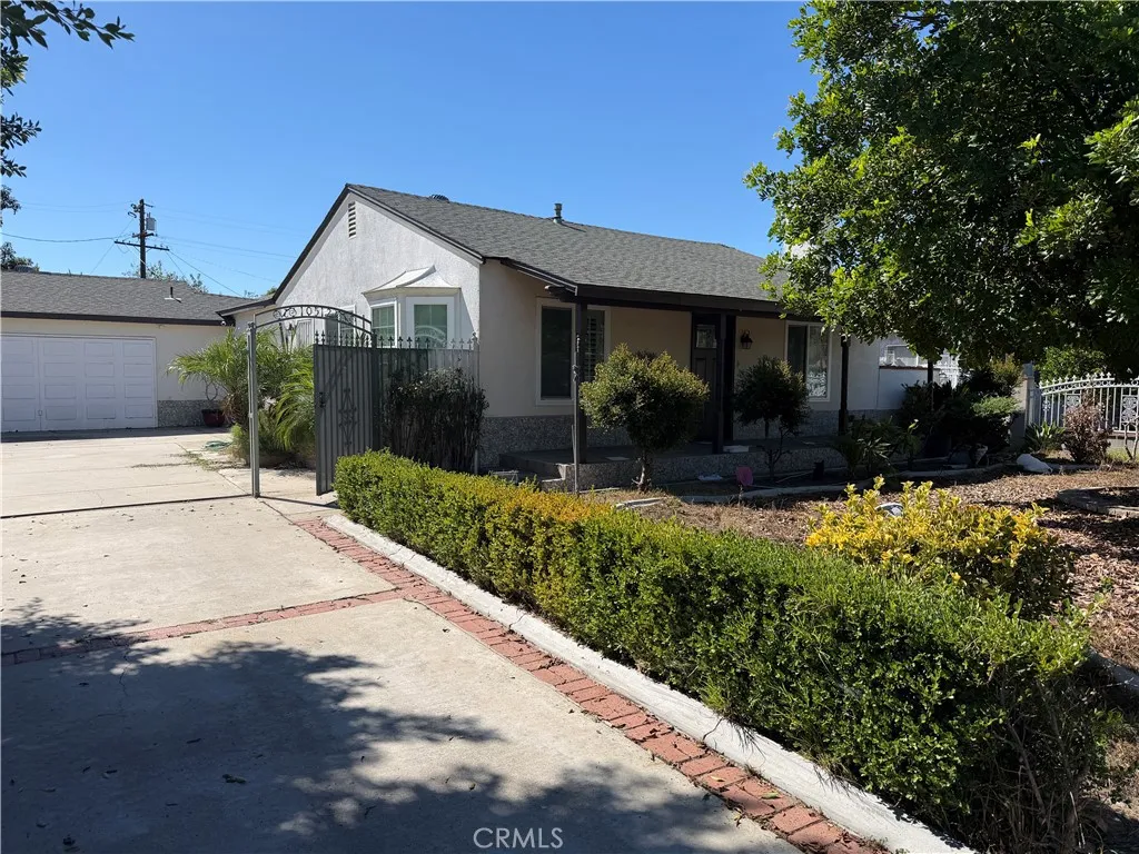 10512 Mildred — photo