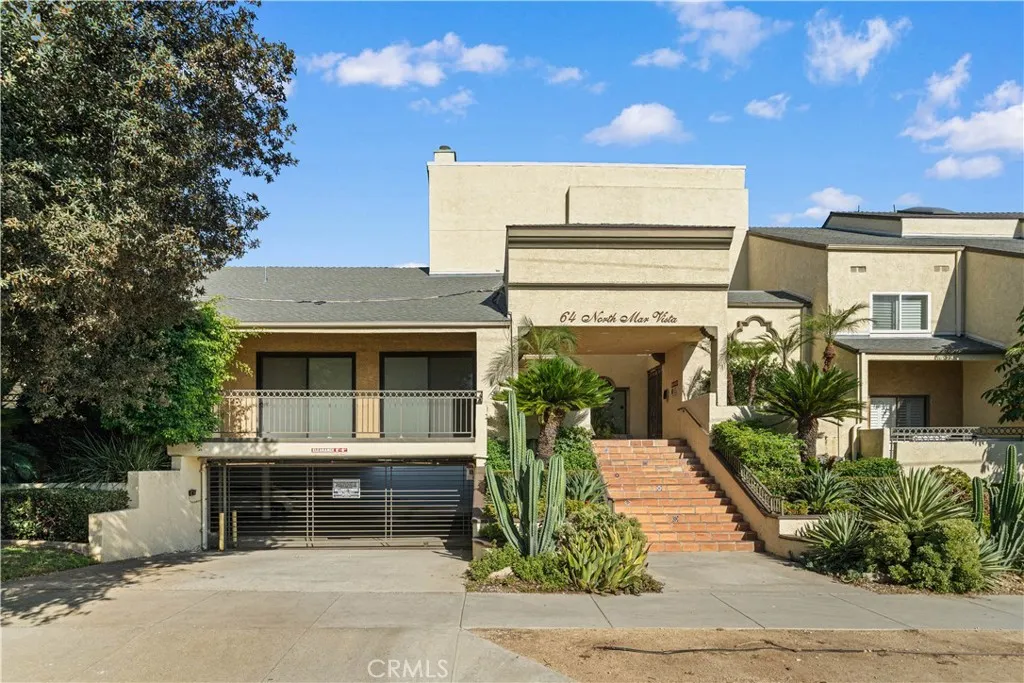 64 N Mar Vista Avenue Unit 103 — photo
