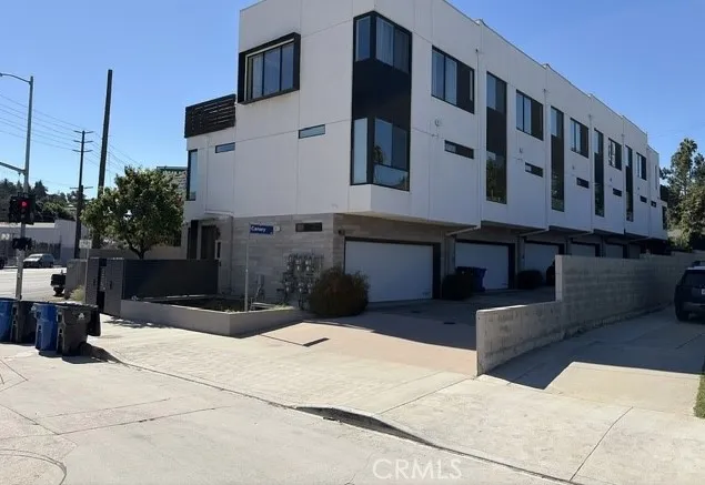 3288 N Canary Way — photo