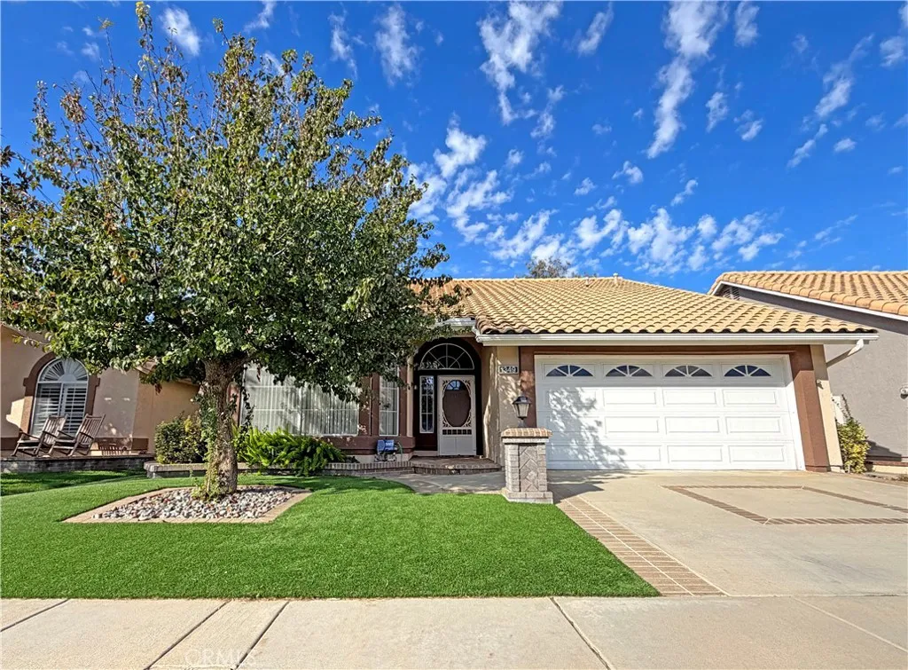 1349 Fairway Oaks — photo