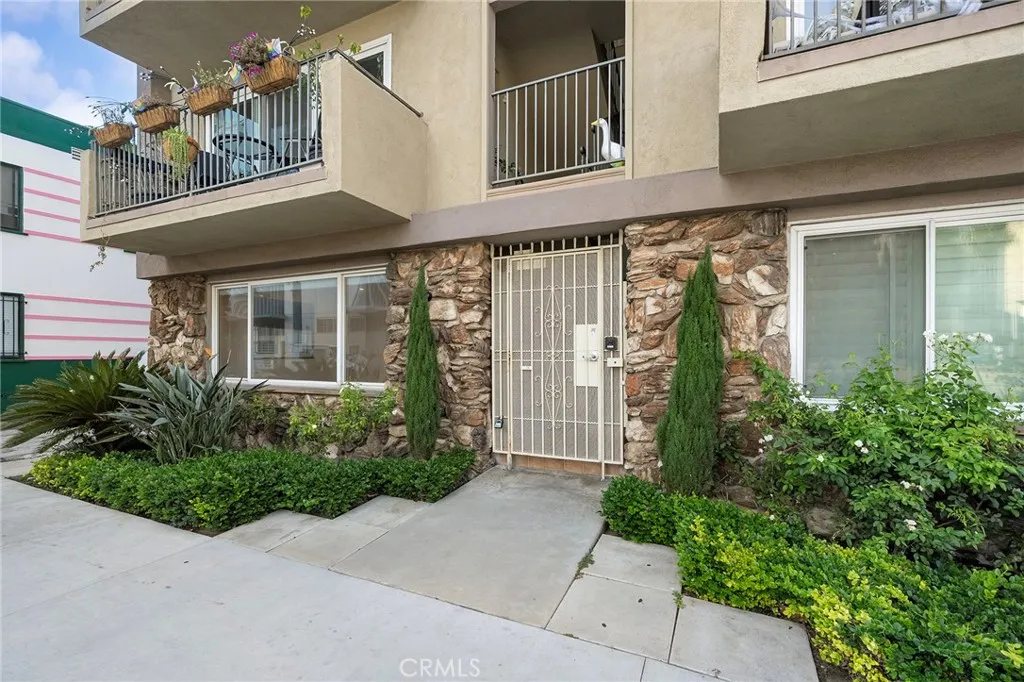 21 Alamitos Avenue Unit 1 — photo