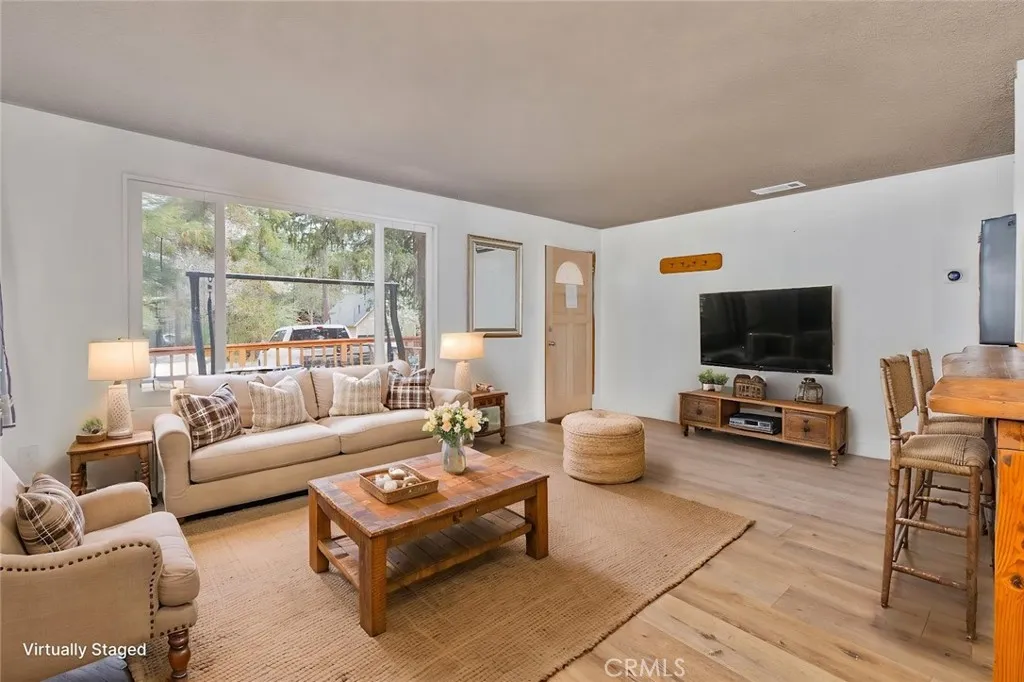 360 Maple, Sugarloaf, CA 92386 — photo 3