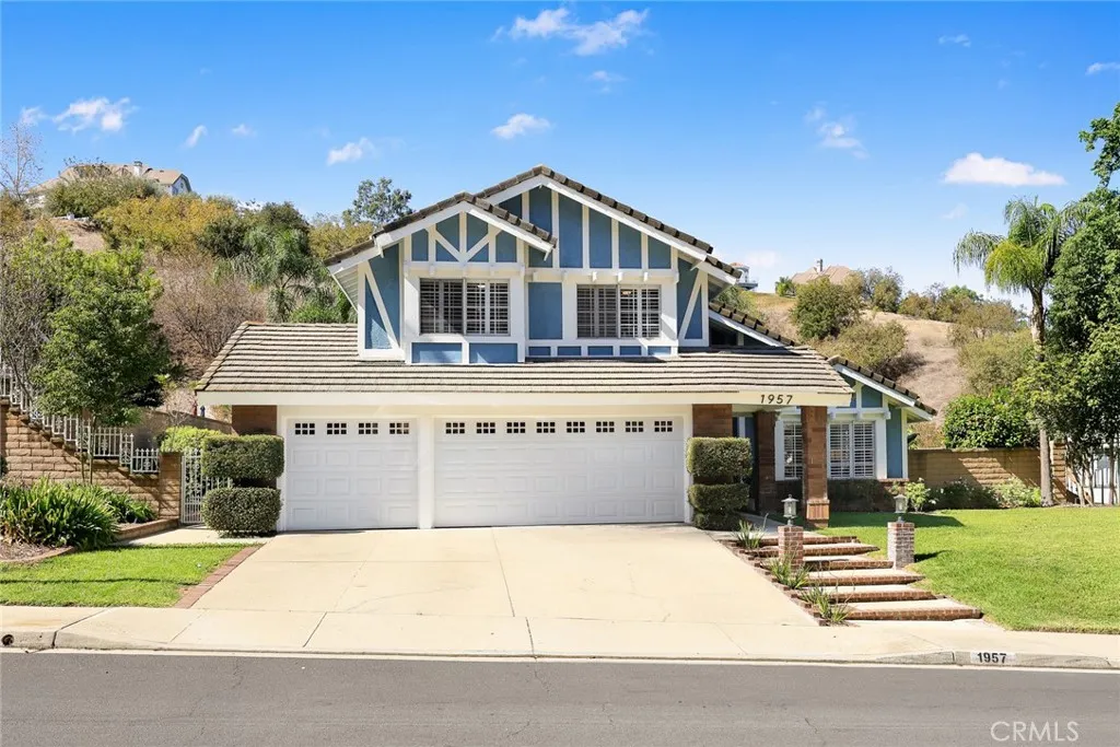 1957 Avenida Monte Vista — photo