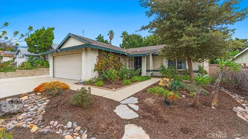 6775 Jadeite Avenue — photo