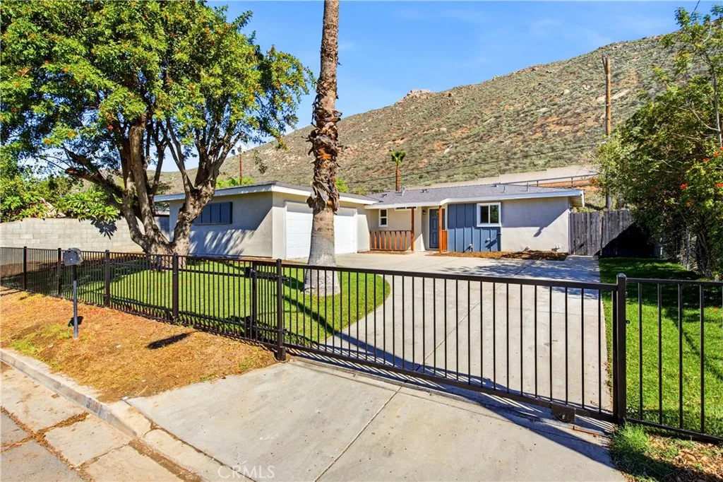 5901 Paramount, Riverside, CA 92509 — photo 2