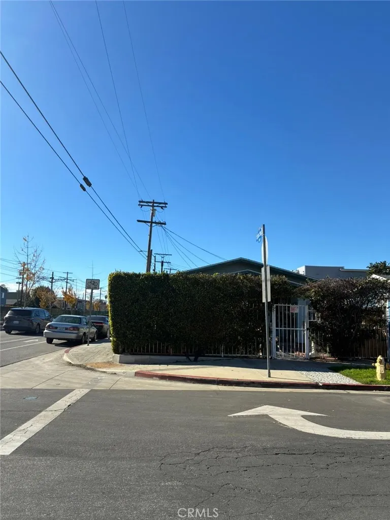 3771 S Catalina — photo