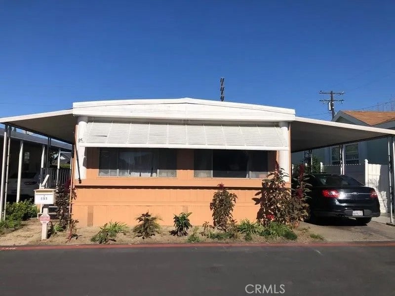 3050 W Ball 195 — photo