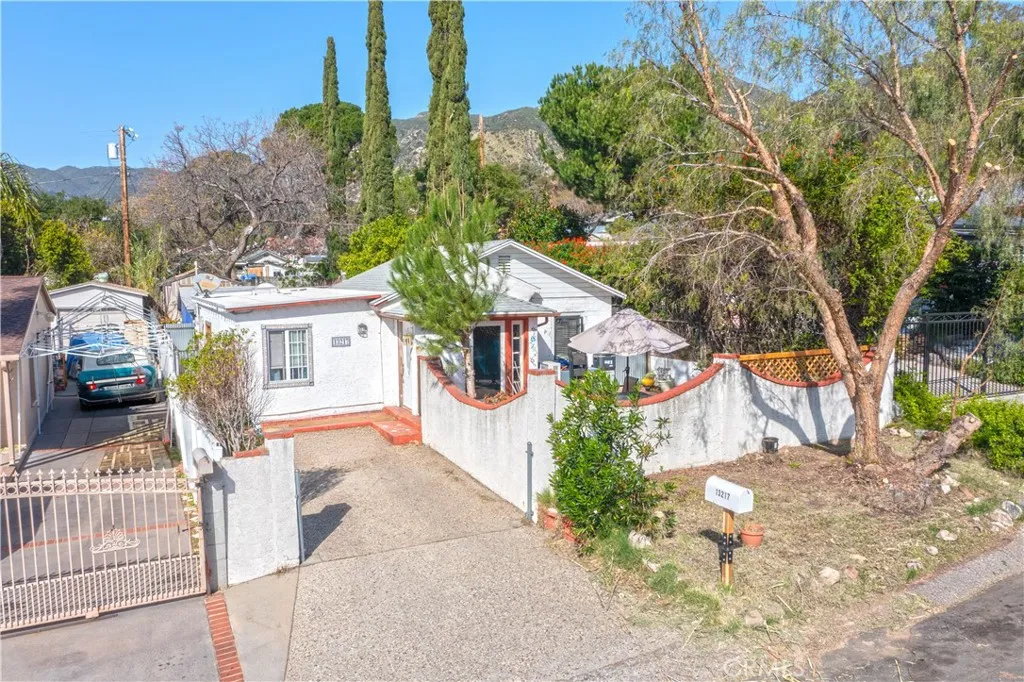 13217 Raven Drive — photo