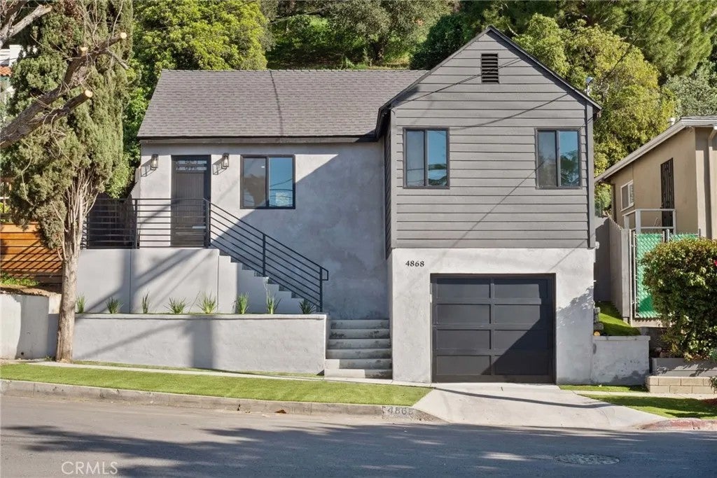 4868 La Roda — photo