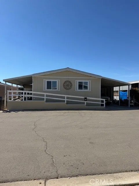 9161 Santa Fe East 39 — photo
