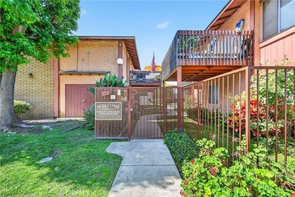 5905 Rosemead Blvd 21 — photo