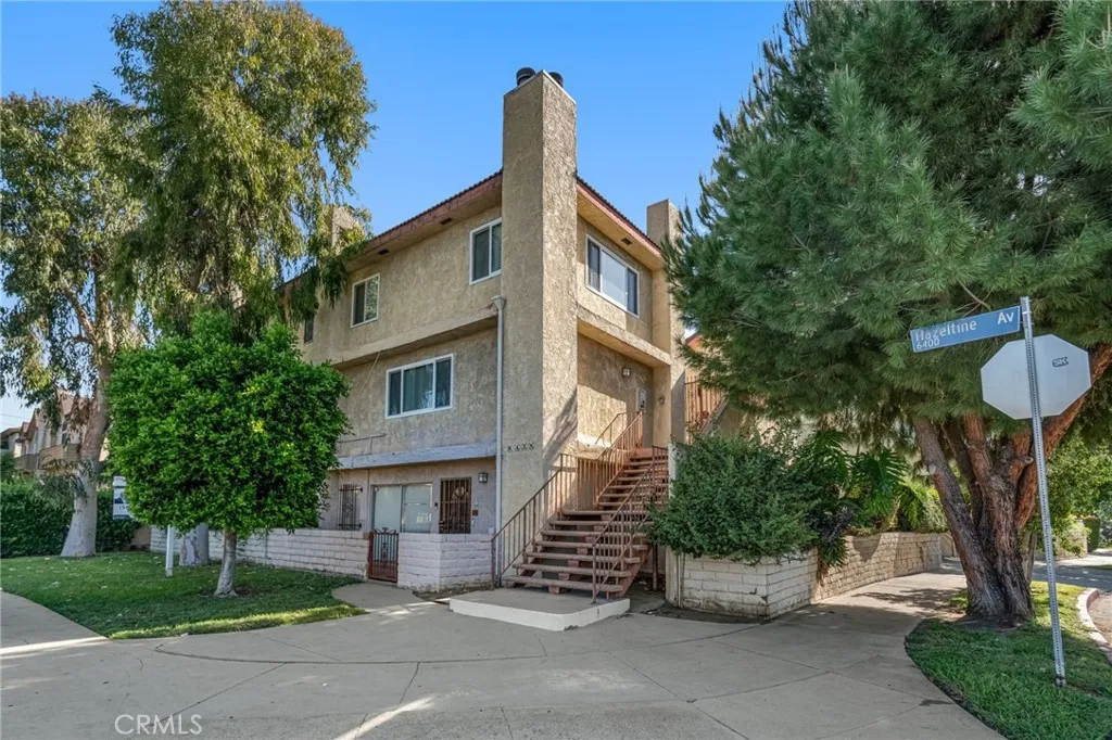 6438 Hazeltine Avenue Unit 6 — photo