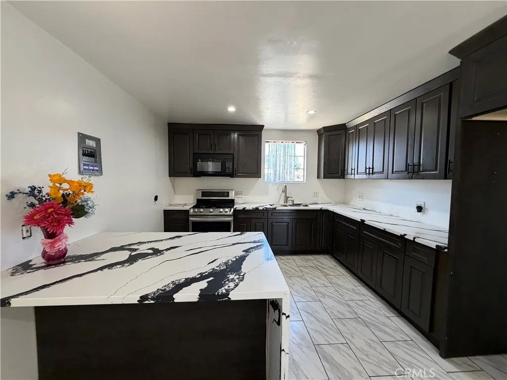 38621 Puerta — photo