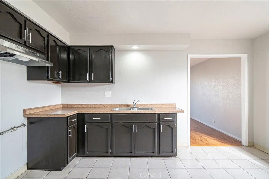 1308 E Oaks Street C — photo