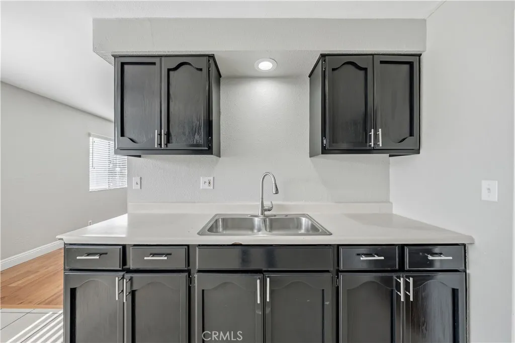 1308 E Oaks Street #D, Compton, CA 90221 — photo 2