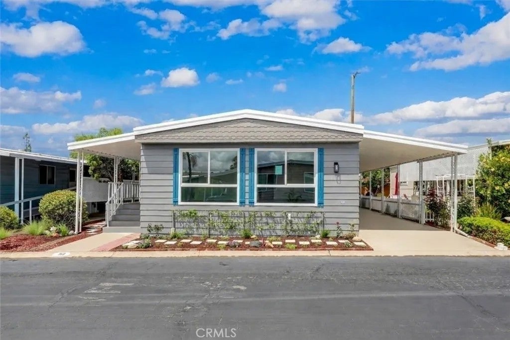 24921 Muirlands 313 — photo
