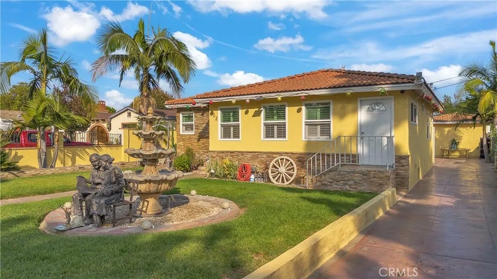 302 S Covina Blvd — photo