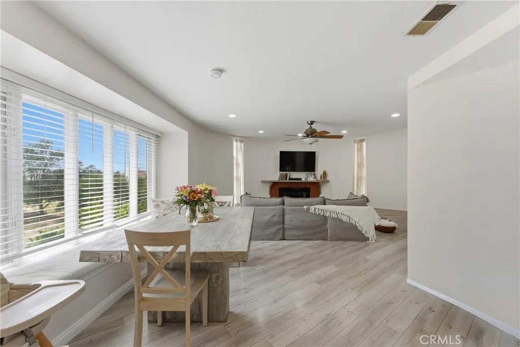 1307 Shadow Lane D — photo