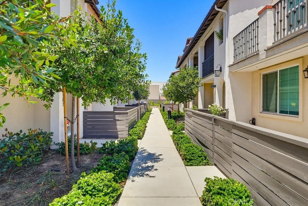 2538 Valentina Way 5 — photo