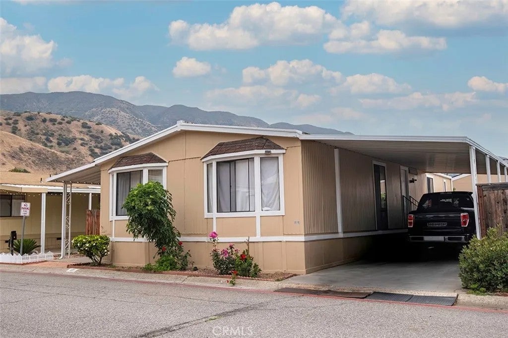 4901 Green River 125 — photo