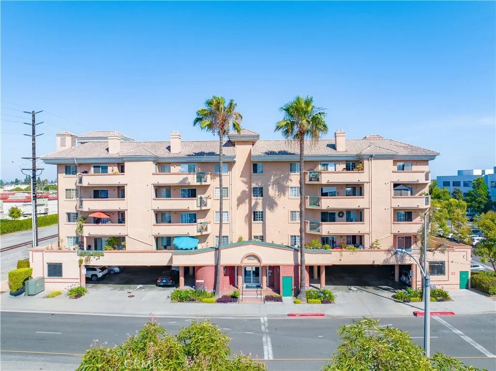 11410 Brookshire Avenue 325 — photo