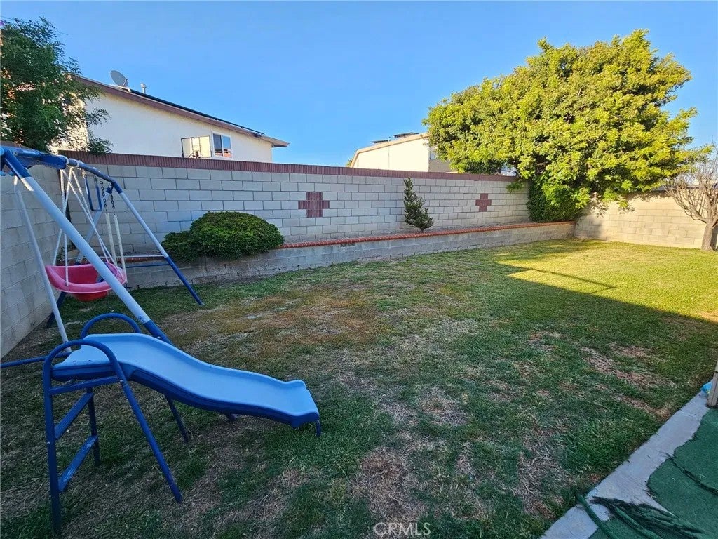 1221 E Denwall, Carson, CA 90746 — photo 3