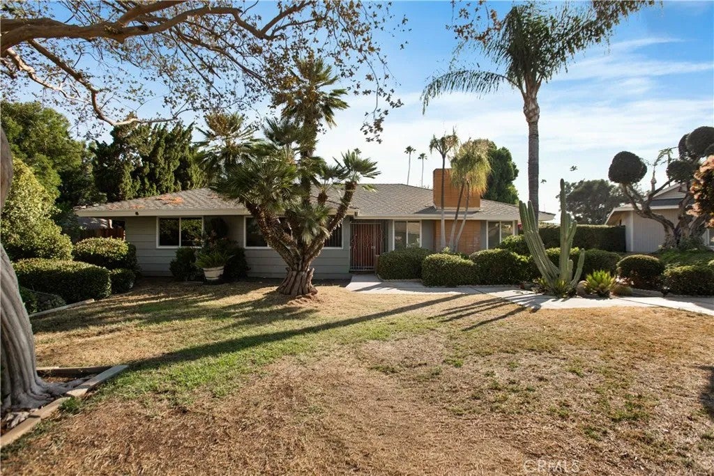 1185 La Subida Court — photo