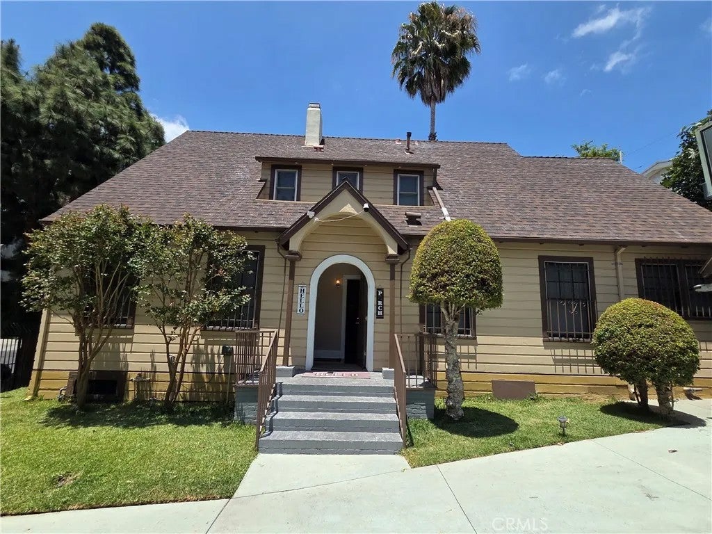 428 S Hoover. St. — photo