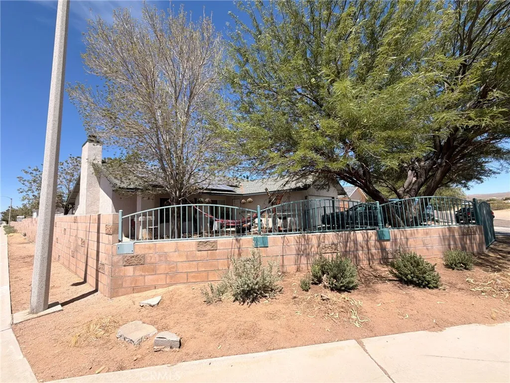 424 Olive, Ridgecrest, CA 93555 — photo 2