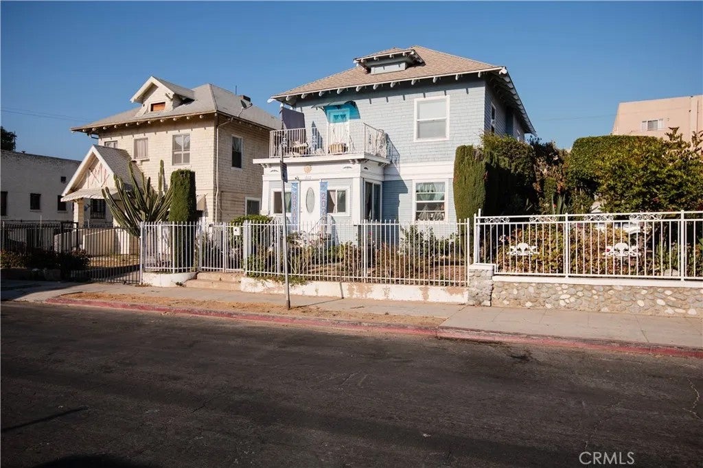 1312 Arapahoe — photo