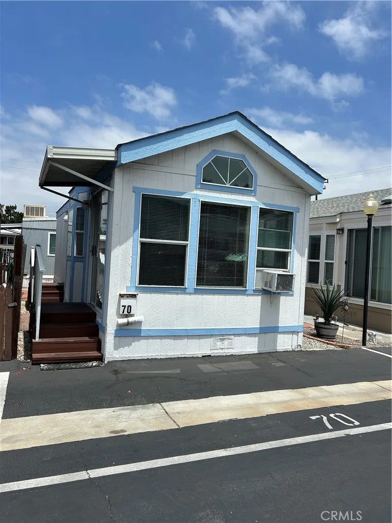 11250 Playa 70 — photo