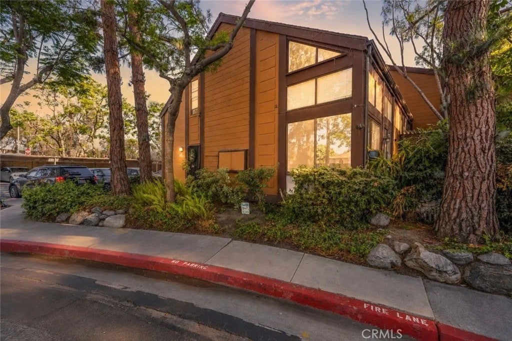 14001 Bayside Drive — photo