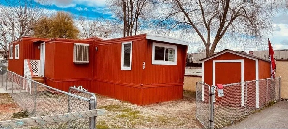 16397 D 38 — photo