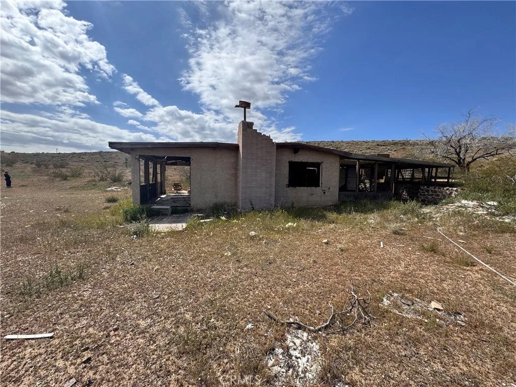 4334 Yucca Mesa Road — photo
