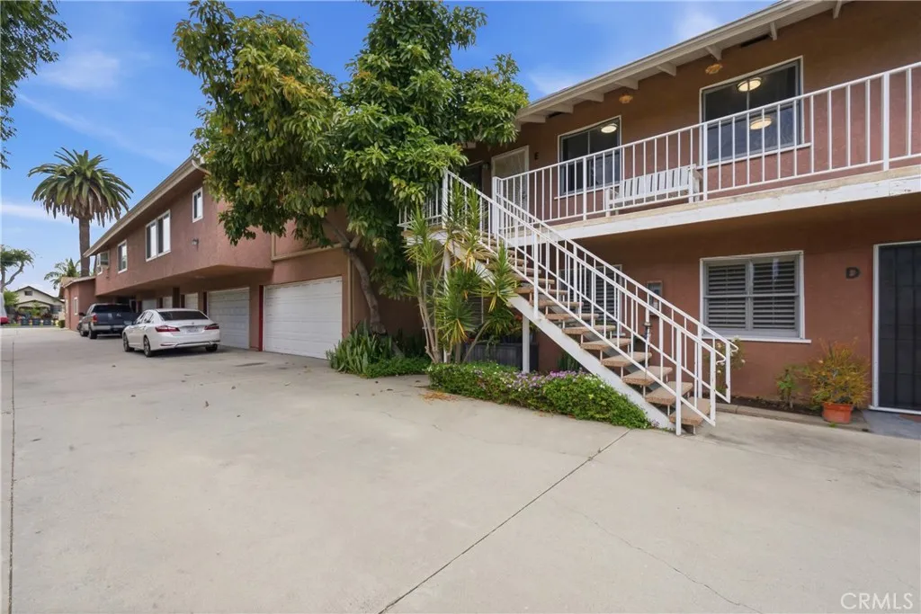 10128 Walnut Unit E, Bellflower, CA 90706 — photo 2