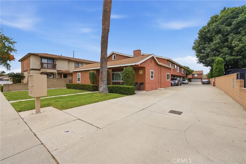 10128 Walnut Unit E, Bellflower, CA 90706 — photo 3