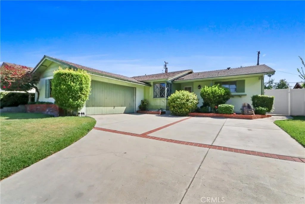 14751 San Esteban Dr — photo
