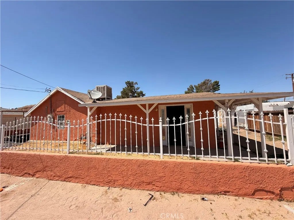 36528 Irwin B — photo