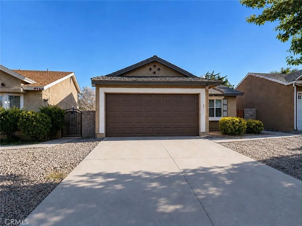 2870 Nandina Drive — photo