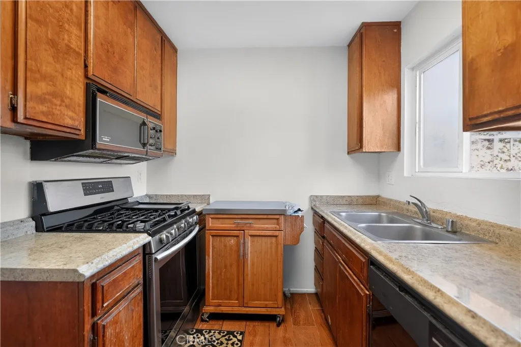 23419 Anchor, Carson, CA 90745 — photo 2