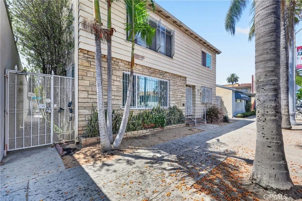 815 Pacific 6 — photo